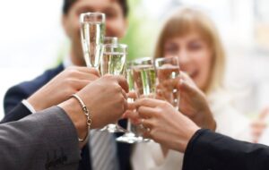 Organizadores e invitados a un evento